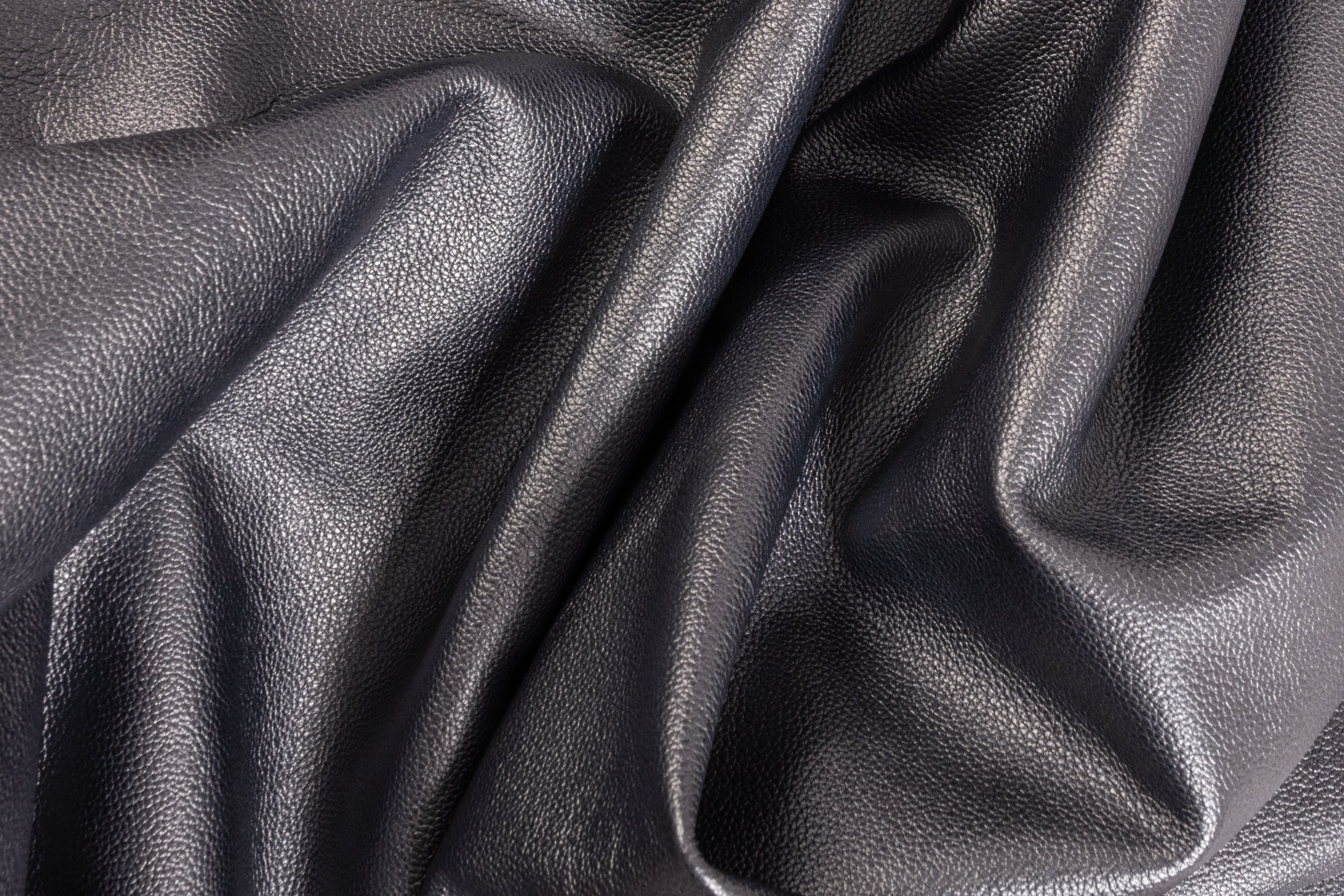 Baby rhino metálico